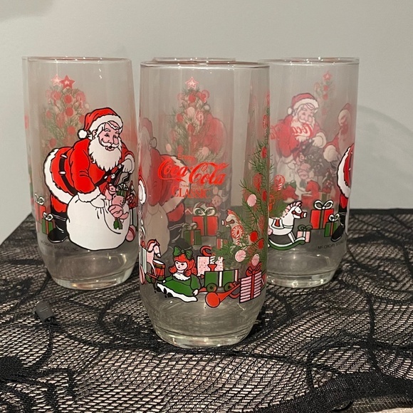 Vintage Coca Cola Classic Santa Christmas Glasses 1984 MC CRORY